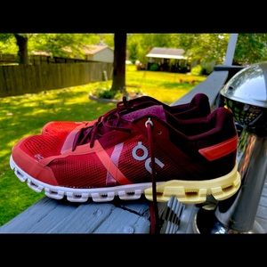 On Running Mens Show Size 11